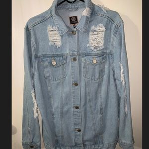 Nice jean jacket never wore it.